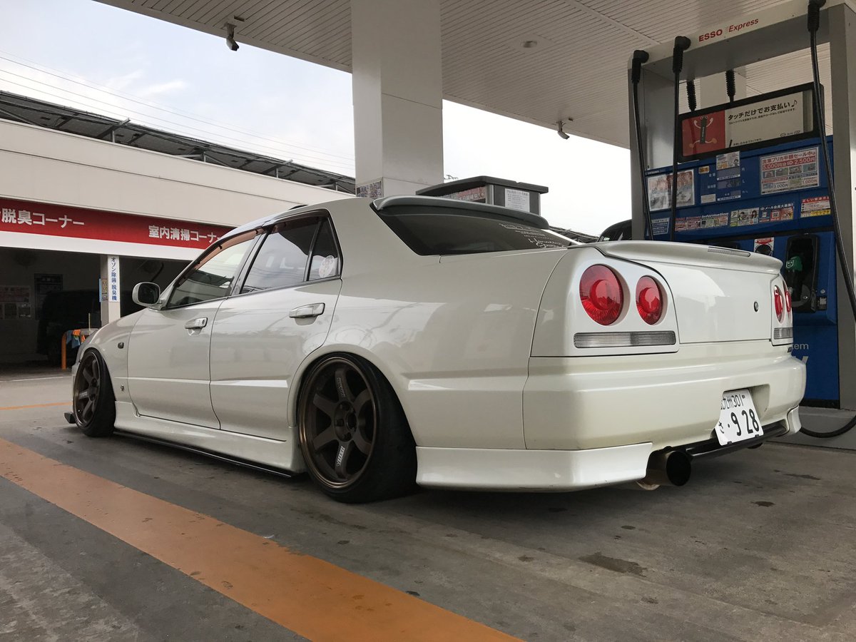 yellowcubcub's tweet photo. #過去一低い時の写真を載せろ2023

懐かしのお車！

も〜この低さは無理！大人になった！笑 https://t.co/pMATiDshS2