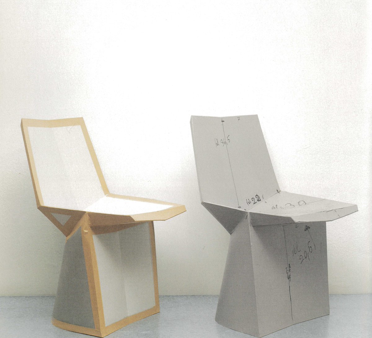 MarioAlessiani's tweet photo. The beauty of paper is dangerous.

The Mars chair designed by Kostantin Grcic for Classicon was supposed to be a very soft chair, then the shape of the cardboard model was so powerful that they switched to hard shape.

#industrialdesign #designprocess #makingofdesign https://t.co/5ma6FP4xrp