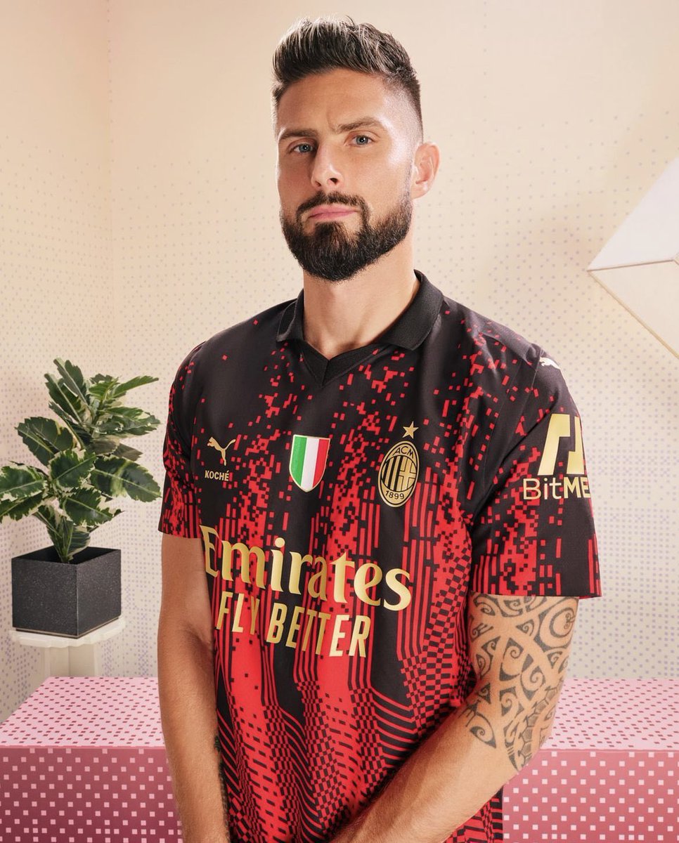 LiveScore on X: AC MILAN X KOCHÉ ⚫️🔴 The Rossoneri have teamed up with  french fashion brand Koché for this years 4th kit 😍   / X