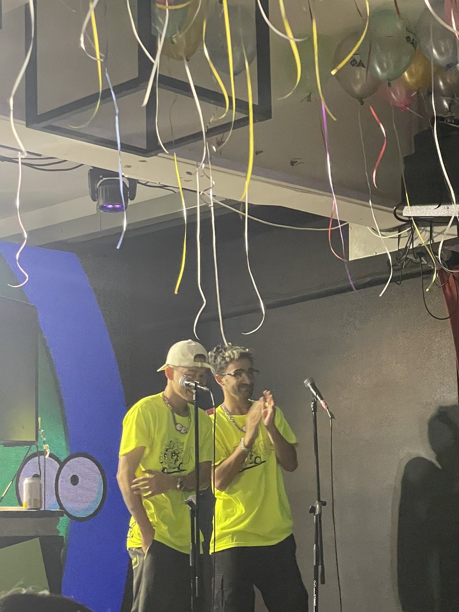 3landers | CHINZ tweet media