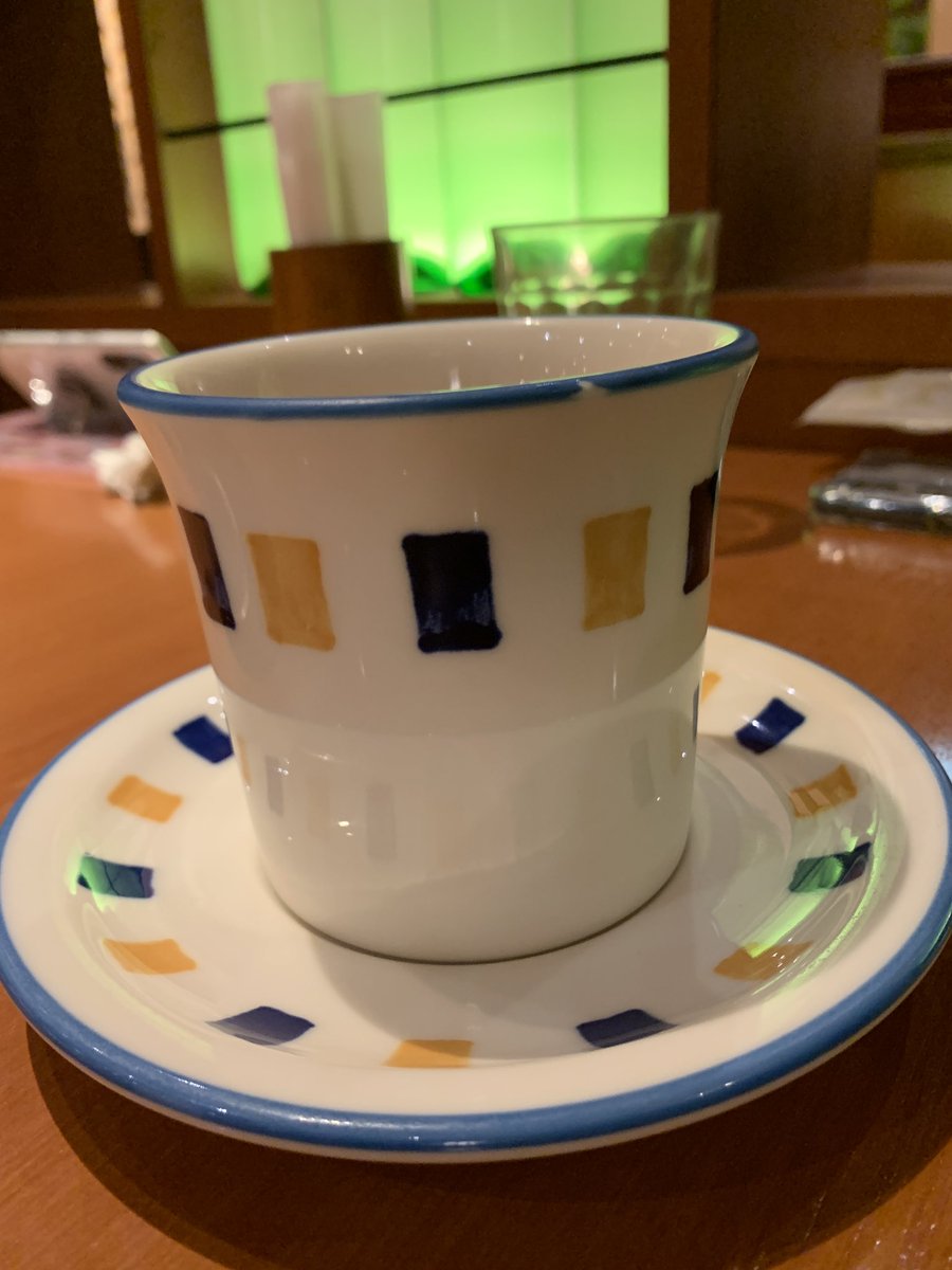 sasage_s's tweet photo. 推し色のソーサーカップで出てきた。 https://t.co/PXIP14q7Rk