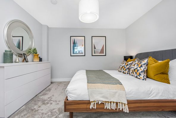 PropertyGareth's tweet photo. #FORSALE: Refined #2bed #basement #apartment with a #garden😎🏡
#Unique, tasteful and modern, this secluded urban sanctuary provides:
⭐️two #doublebedroom
⭐️an exceptionally large, modern bathroom 
⭐️a generous open-plan reception, kitchen, and dining area https://t.co/QCIKm3oogh