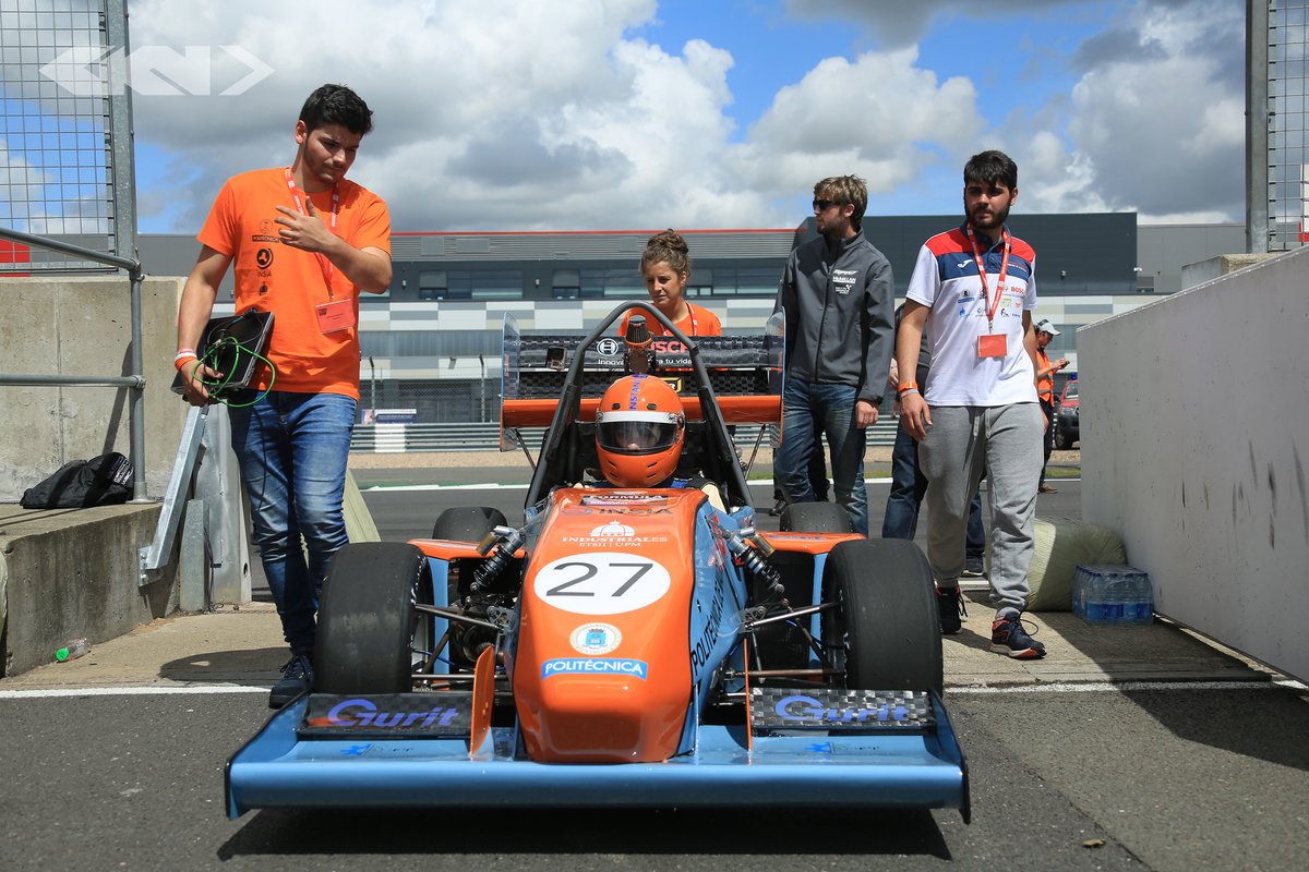 FormulaStudent's tweet image. Foot to the floor from the #FS2017 acceleration event #ThrowbackThursday