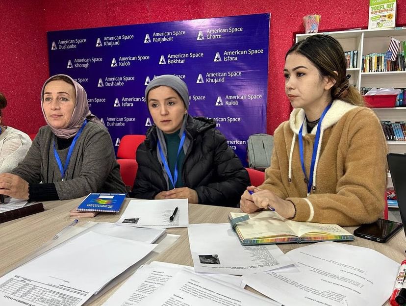 ASPanjakent's tweet photo. EWB📚 Master Workshop Winter 2023 Finalist, Mirato Komilov PHD in philology is conducting a three day wokshop to EL teachers from public schools, colleges &amp; institutes in American Space Panjakent ✨ https://t.co/3HfCVc3rNU