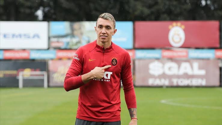 KocayildizCS's tweet photo. Fernando Muslera: “Galatasaray kovana kadar buradayım.” https://t.co/AYXm5wvH7M