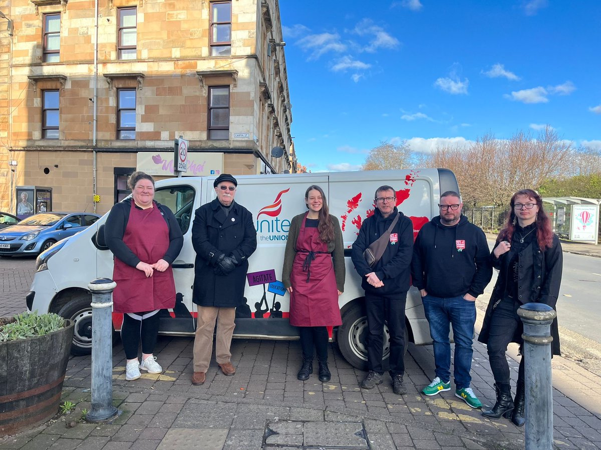 UniteEconomy's tweet photo. No one deserves to go hungry yet 24% of #Glasgow residents are in food poverty. 

Yesterday we distributed essential items to food pantries across Glasgow to help ensure access to affordable food. #SolidarityNotCharity #RighttoFood https://t.co/kM9eyAtUe6