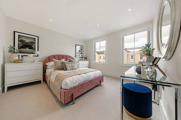 PropertyGareth's tweet photo. #ForSale:#Twobed, #twobath, #Twostory #victorianconversion in #Peckham😍🏠
This extraordinarily #architect-designed, #splitlevel #topfloor #apartment features premium finishes throughout. https://t.co/LtvVtaNCaX