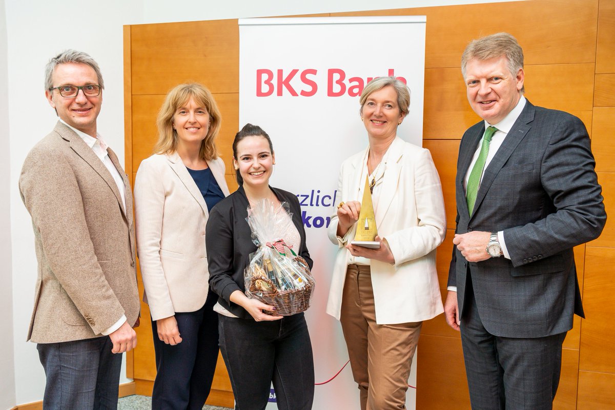 BKSBank's tweet photo. Die BKS Bank lud zum @TRIGOS_award-Frühstück in der Steiermark. Das Interesse der Unternehmen war groß! Ein großes Danke geht an #JasminPucher von @Flexintl in Althofen für ihren Impuls als Gewinner 2022. Einreichungen sind bis 31. März unter https://t.co/hMpf3XJXTA möglich. https://t.co/H4JcumWpFY