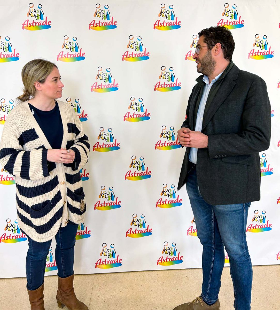 Apromur_'s tweet photo. Desde @Apromur_ y @AstradeRMurcia colaboraremos para la inclusión laboral en el sector audiovisual de las personas con autismo🤝Es importante dar oportunidades a los jóvenes con los que #Astrade desarrolla su labor diaria, con tantas ganas de comenzar en el sector #audiovisual https://t.co/x0SefBM0Uf