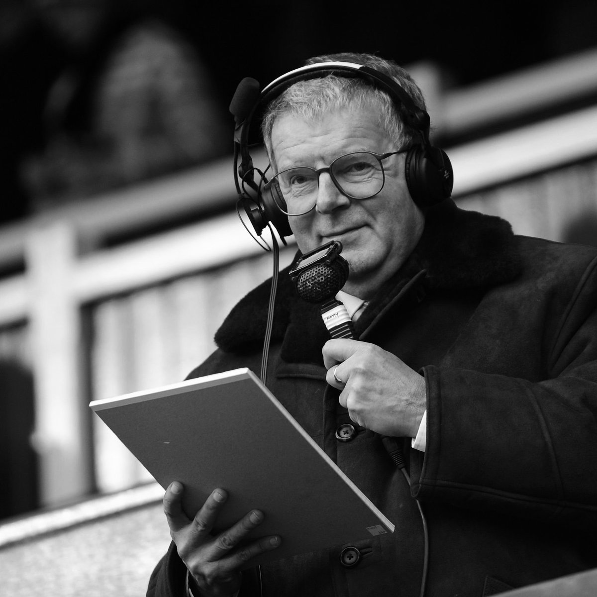 eurofootcom's tweet photo. ❤️😢 Legendary football commentator John Motson has died aged 77. He covered 10 World Cups, 10 European Championships &amp; 29 FA Cup finals. RIP, John. https://t.co/yswHLeguGz