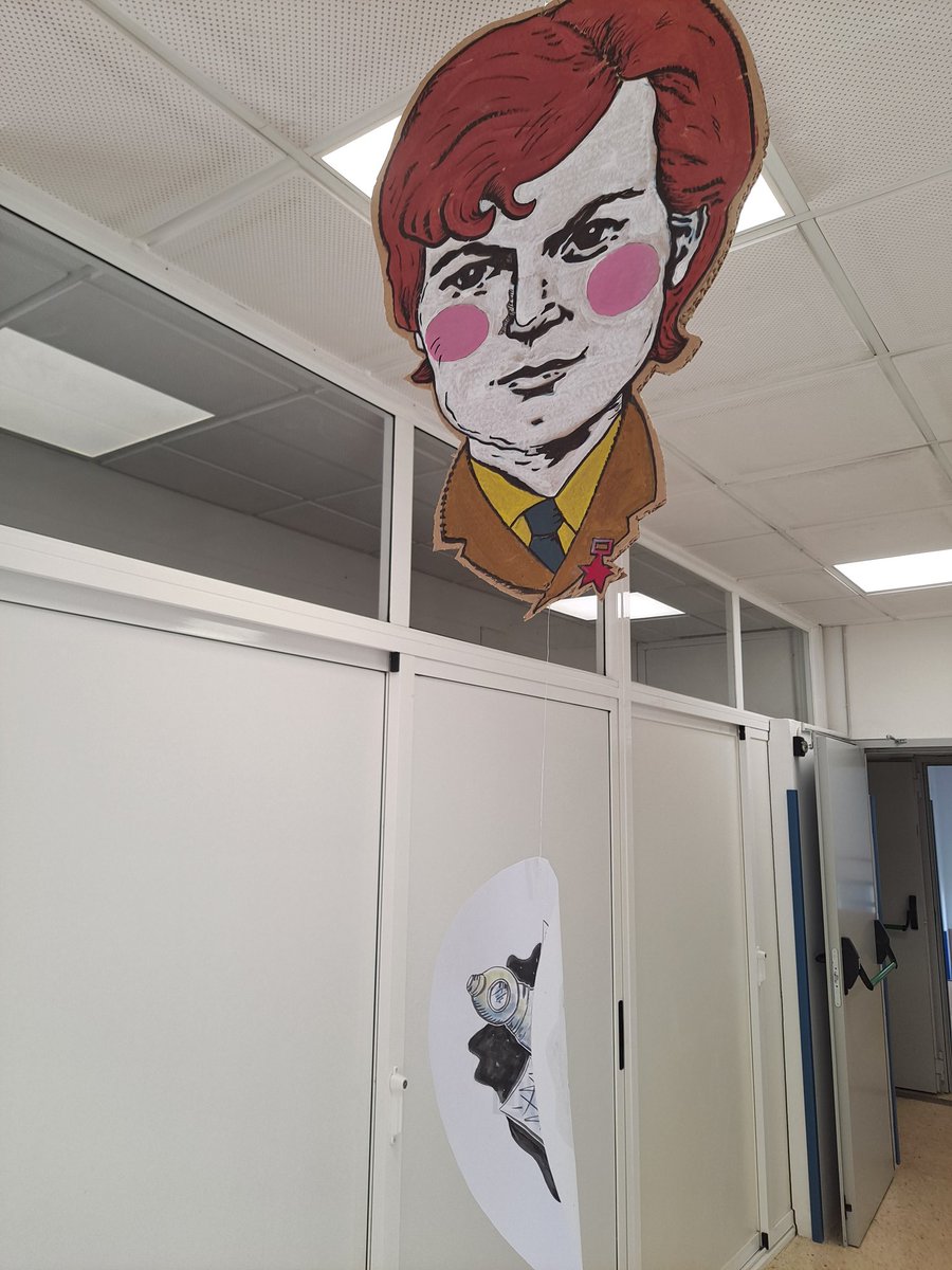 crispuga's tweet photo. Fantástico traballo feito polo alumnado do @iesteis sobre mulleres científicas e tecnologas salientables. https://t.co/dlhQZyEj9o