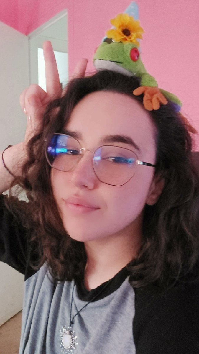 Miss Sn♡rlax tweet media