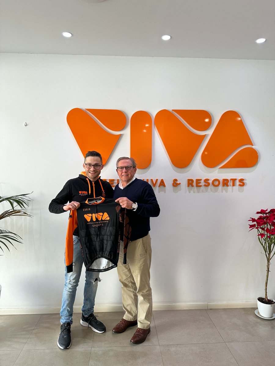 HotelsVivaSport's tweet photo. Estamos encantados de patrocinar un año más al deportista local @joanreinoso3
Mucha suerte en esta temporada 2023🧡 💪
#HotelsVIVA #25withyou #VIVASports #SportLover #ciclismoadaptado #ciclismo #teamVIVA https://t.co/kHrRUR2vzK