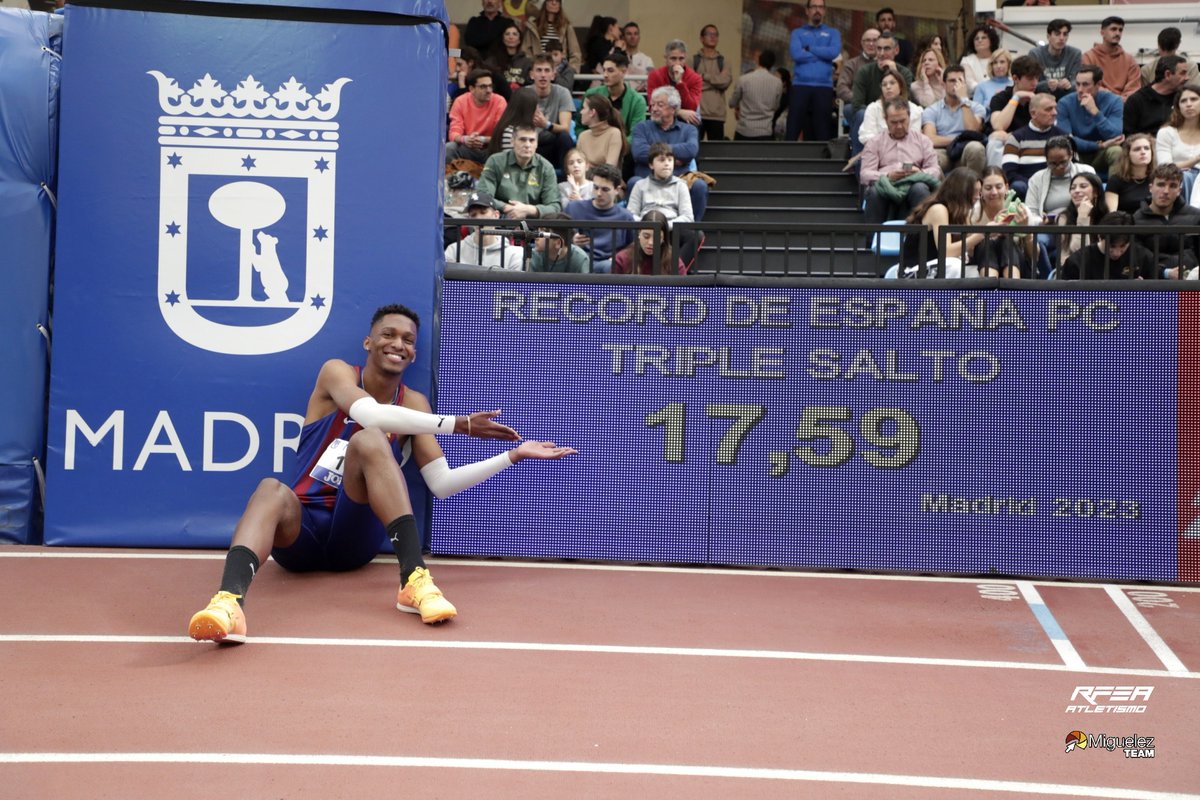 atletismoRFEA's tweet photo. 𝗠𝗮𝗱𝗿𝗶𝗱 𝗲𝘀 𝗮𝘁𝗹𝗲𝘁𝗶𝘀𝗺𝗼

Nos va a costar recuperarnos de tantas emociones 🥲

#CEatletismoPC ✅
#DNAMadrid ✅
#WorldIndoorTour ✅

¡GRACIAS, @MADRID! https://t.co/PNFcrNs3GH
