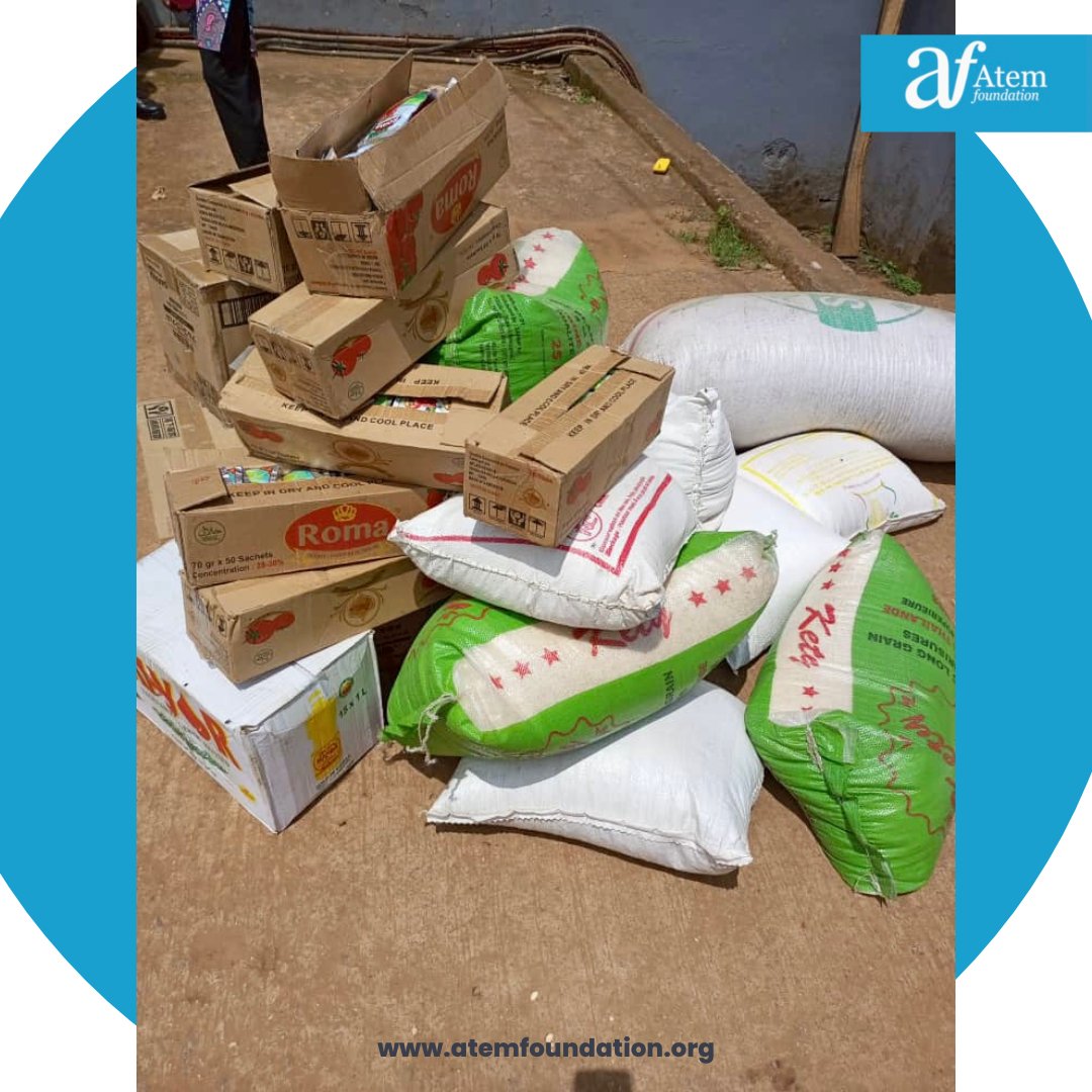 Atem_Foundation's tweet photo. At Atem Foundation we do not leave out any #VulnerableGroup from our charity outreach. We understand that a deficient diet may contribute to increased rates of poor mental &amp; physical #Health, which is why we made a food delivery visit to Yaoundé Prisons, in the 🇨🇲. @OchaCameroon https://t.co/Ii4308HszE