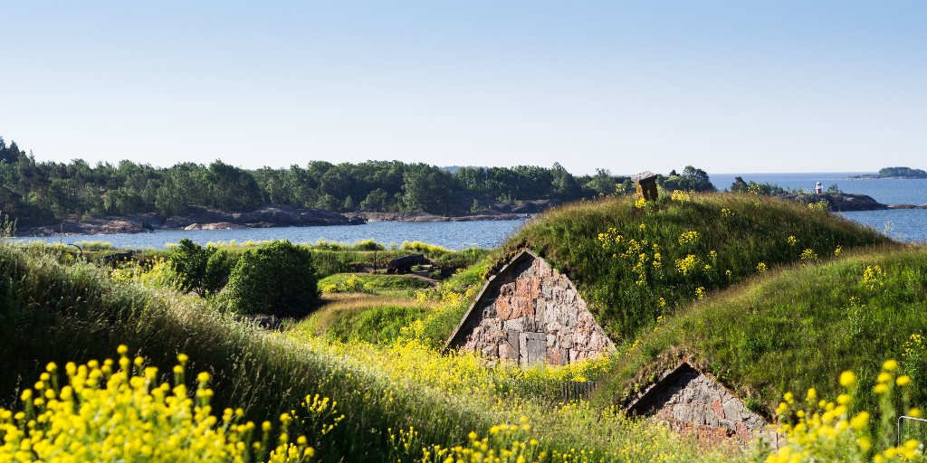 Suomenlinnassa on monia työmahdollisuuksia upeassa merellisessä ympäristössä kesäkaudelle 2023. Lisätietoa löytyy Suomenlinnan Facebook-sivuilta.
#suomenlinna #kesätyö #kausityö #rekry #avoimettyöpaikat