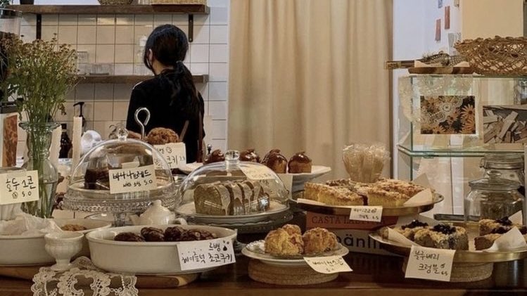malusokay's tweet photo. Early mornings at the bakery 🥐 https://t.co/1ykk8R4Gn0
