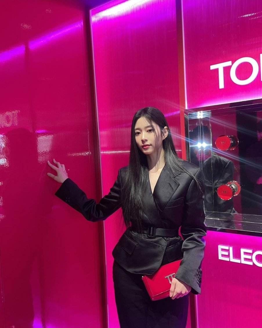 DayColorless's tweet photo. [230223 - IG Update][#김민주📮]

Updated by management_soop Official IG:
https://t.co/Bn348oMmTZ

@minju_official_
#김민주 #민주 #KimMinJu #minju
#IZONE #아이즈원 Love and Share, our love https://t.co/qJ81XBisUi