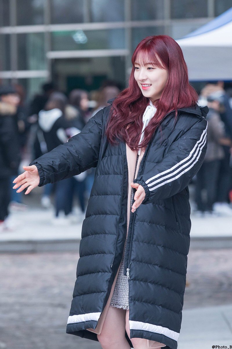 은서 입학식때 완전 아가였는데 다시 보니까 더 귀엽다ㅠㅠ