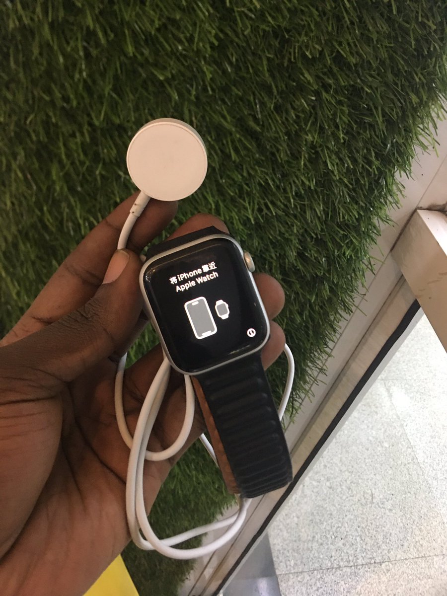 KibetBosuben10's tweet photo. 🔥🔥💯Upgrade your fitness game with this used Apple Watch 6 44mm Silver

Apple Watch Series 6 44MM
Ksh 30000

Call/WhatsApp 0727685083 
Delivery Countrywide 
#MUFC #MUNBAR #Apple #Smartwatch https://t.co/RsSz6yheZT