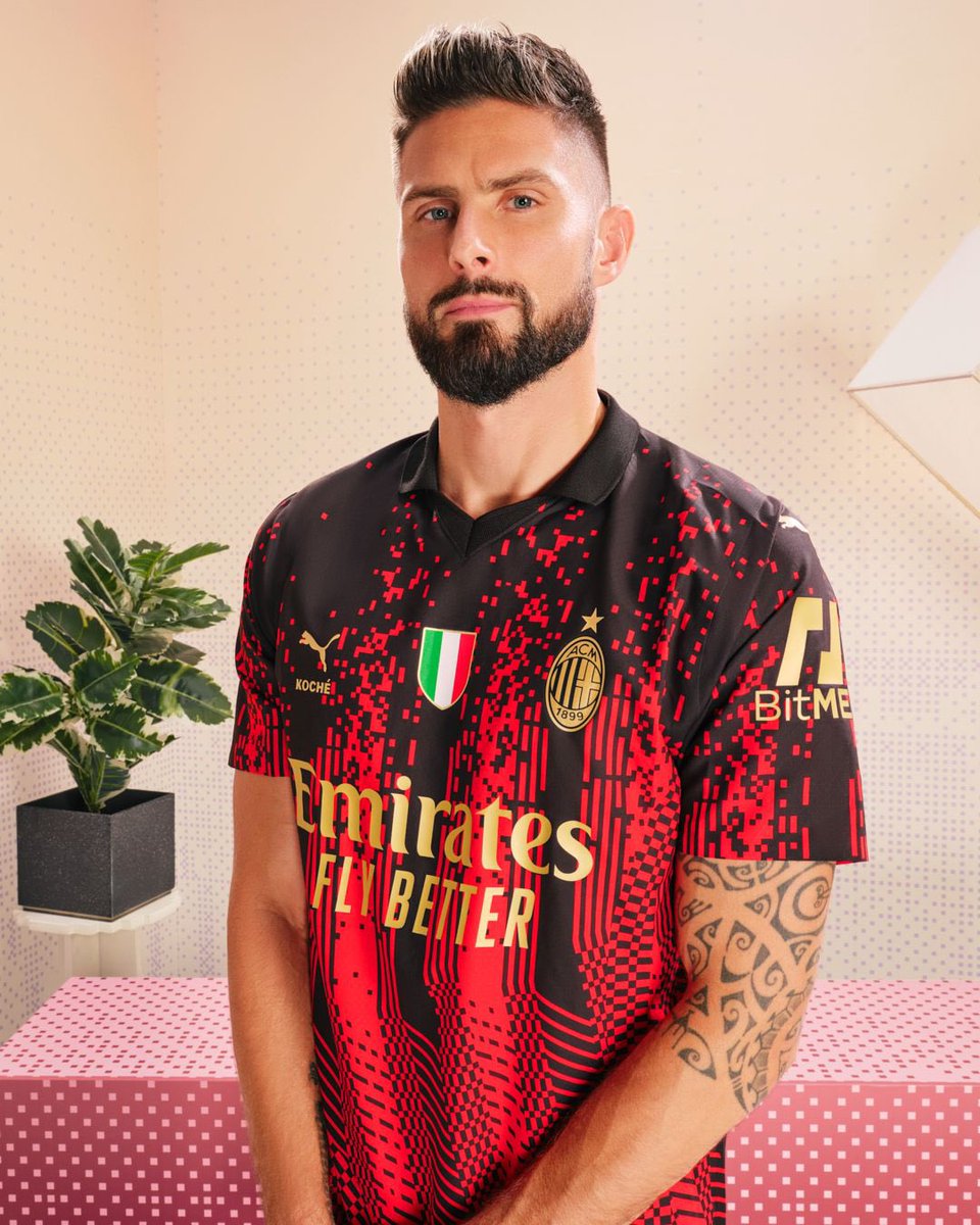 Milan-Paris, style coexistence 🤝 @pumafootball x @acmilan x KOCHÉ Paris