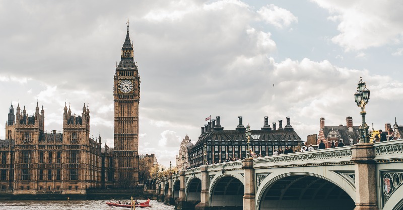 NHSProviders's tweet photo. What are the challenges and opportunities facing the NHS?

Read our latest briefing ahead of today’s @UKParliament debate on the future of the #NHS, its funding and workforce📄

Our briefing highlights the need for vital investment and the key role of the NHS in local economies👇