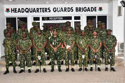 Mvnaaa___'s tweet photo. 2023 ELECTIONS: ARMY HEADQUARTERS OPERATION DEPARTMENT ORGANIZES SENSITIZATION LECTURE ON SAFE CONDUCT https://t.co/DjS0iyOmiV

#Nigeriadecide2023 
#SupportOutTroops https://t.co/eH8bwkF6Vd