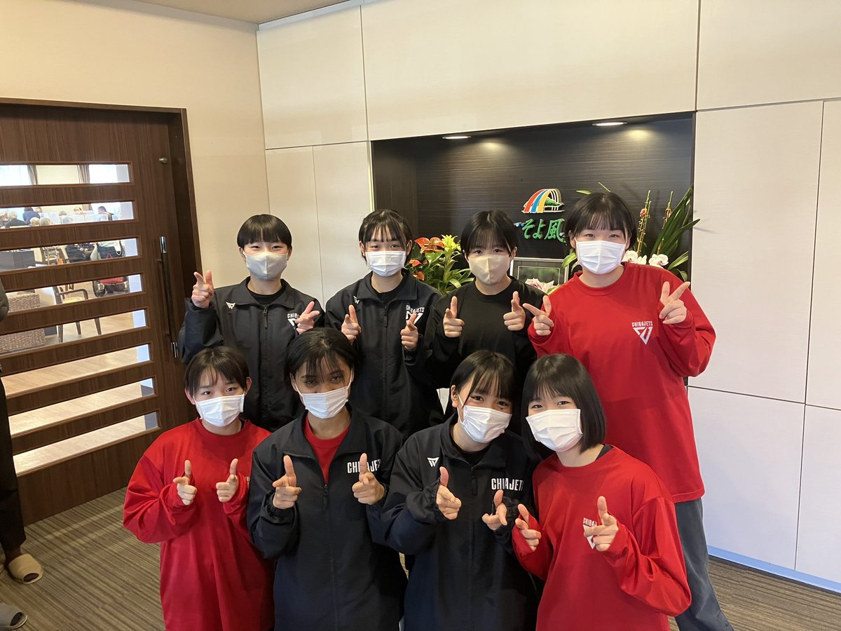 【クラブ】
女子クラブが幕張ケアセンターそよ風にて入居者様と交流会を行いました😊

一緒に体操など体を動かし交流しました！
ありがとうございました🙇‍♂️

#幕張ケアセンターそよ風
#ユニマットリタイアメントコミュニティ