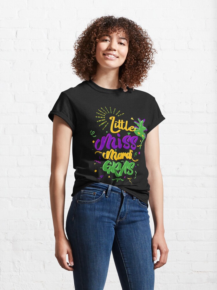 ArtSirini's tweet photo. https://t.co/uFKvxVJz90 Mardi Gras with our cute and funny Mardi Gras-themed tee! Perfect for parties, parades, festivals, and all Mardi Gras festivities, Don't miss out on the chance to show off your Mardi Gras spirit! #designstyles #tshirt #merchondemand #mardigras #partytime https://t.co/vMgewovDka