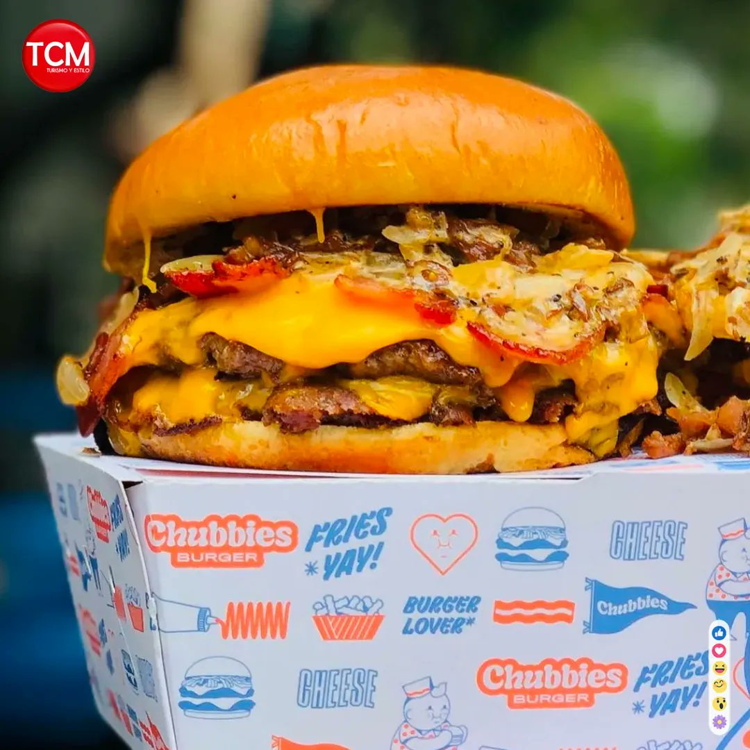 TCMagazine_'s tweet photo. #destinosCDMX
Si buscas algo rico y diferente en hamburguesas nada mejor que visitar #Chubbies un lugar en la Colonia Roma con un menú pequeño de variedad de hamburguesas, su especialidad en papas chubies, pizza, malteadas y mucho más. 
#chubies #hamburguesas #restaurantesCDMX https://t.co/ryW3ljvEyu