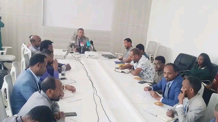 OromiaBureau's tweet photo. Mootummaan Naannoo Oromiyaa carraa hojii ogummaan deeggarame babal'isuuf hojjechaa jiraachuun ibsame!
See more
https://t.co/fFW45S5DV3 https://t.co/6FbolrNIzr