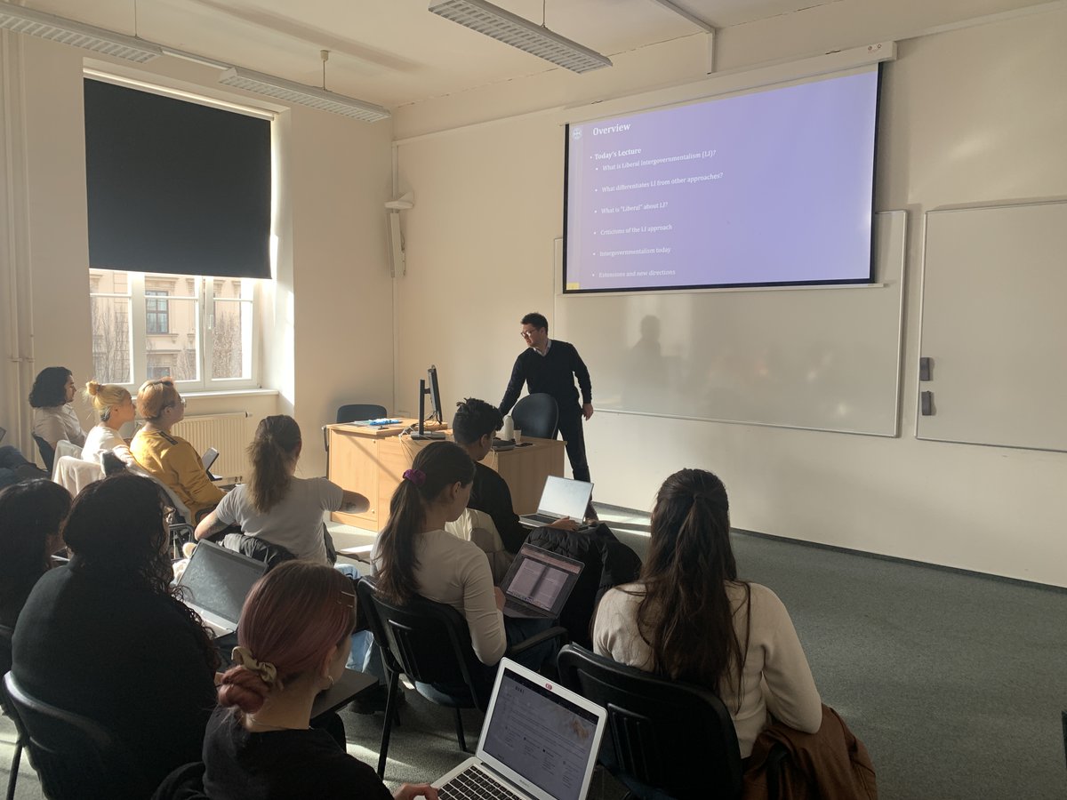 MonikaMeislova's tweet photo. It was a pure pleasure and joy to have Benjamin Martill from @EdinburghUni with us here at @MVESFSSMU in #Brno. Thank you so much for all the inspiration, enrichment, enthusiasm &amp; fun! 🙂

https://t.co/aRySuE4CG1 https://t.co/XyX3WA3U9M