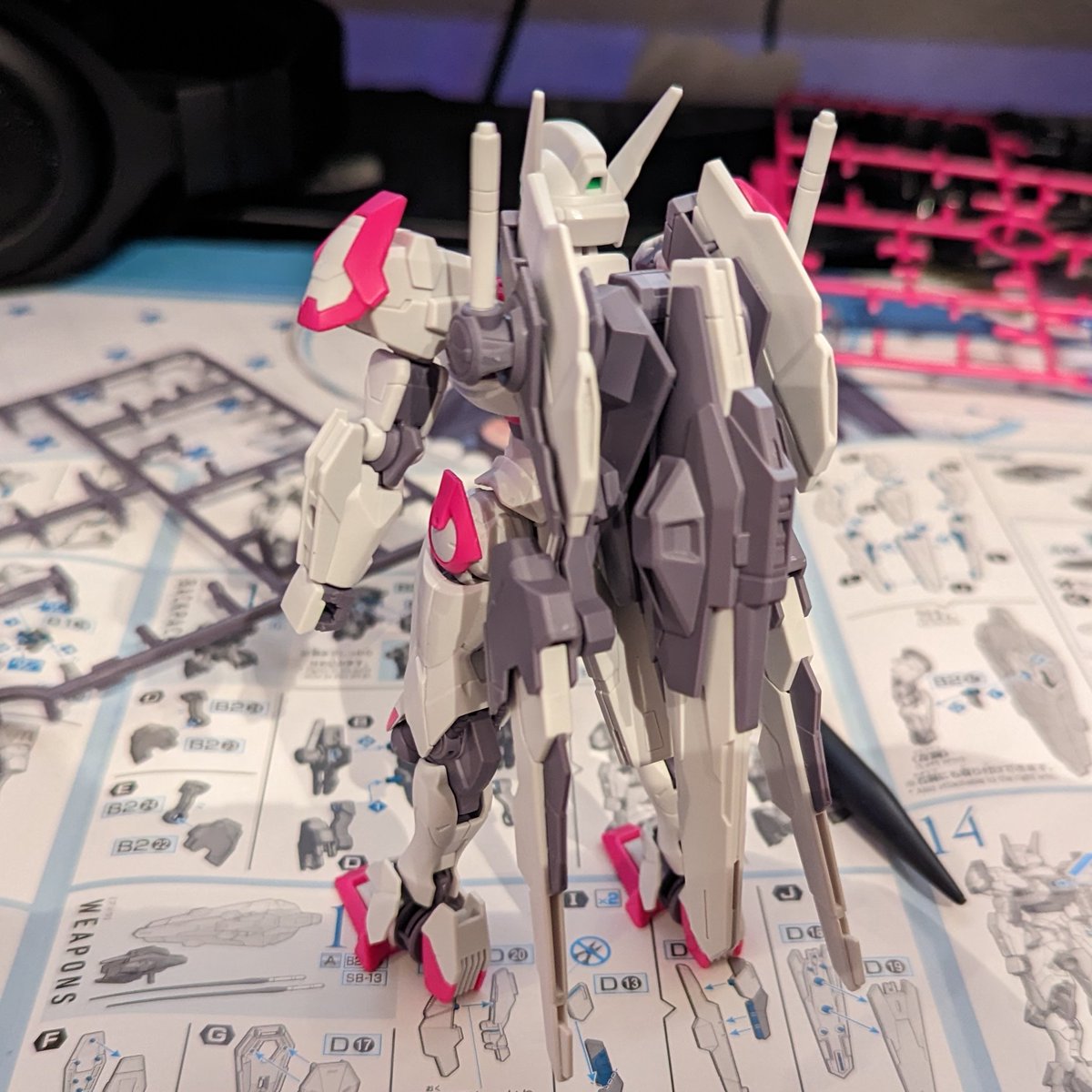 TopNepGear's tweet photo. I be making robots. #kroulette Also watch G-Witch or something. https://t.co/NdrPk5leYW