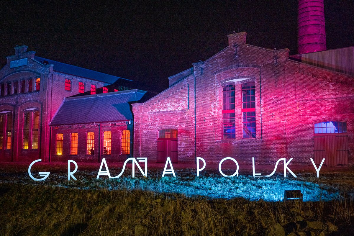 TIP! Zin in een weekend vol muziek en kunst? Ontdek Grasnapolsky, met onder andere Thomas Azier x Noordpool Orkest, The Haunted Youth, Prins S. en de Geit, Lucky Fonz III en meer. 

📆 (9)-10-11-12 maart 2023
🎟 Tickets en info: grasnapolsky.nl/tickets