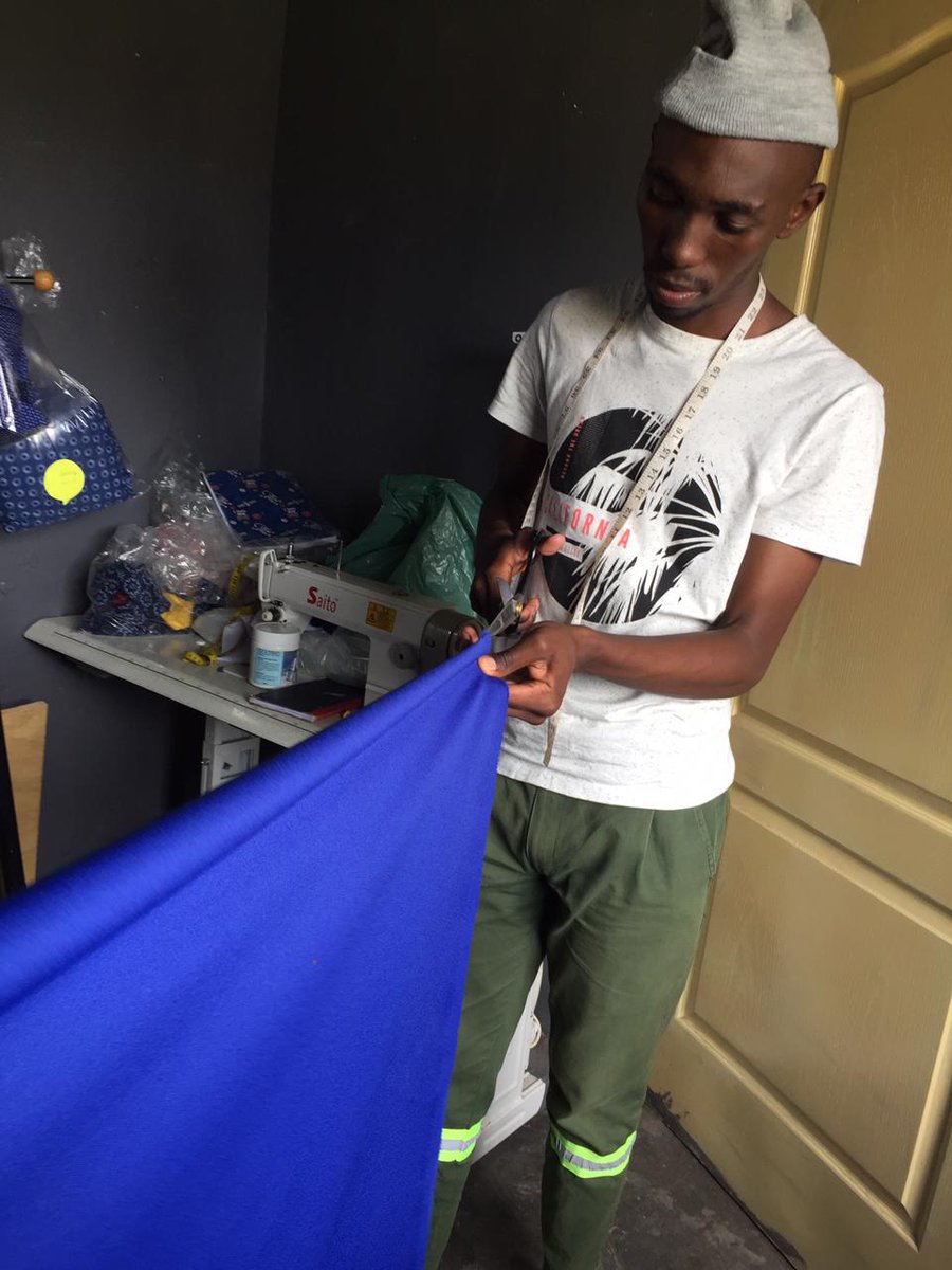 tholleka's tweet image. Lonwabo Ndlela has been aspiring to be a fashion designer since growing up, but his background and environment were constantly fighting his dreams, but now he is winning.

#BusinessAndArtsSA
#DepartmentOfSportsArtsAndCulture
#Pesp3