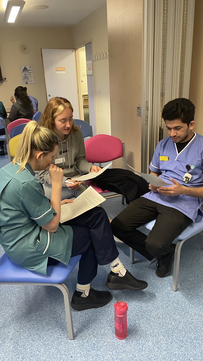 clarkson_shayne's tweet image. Another successful &amp;amp; productive simulation session with Falls Link Champions at Worthing Hospital ⁦@UHSussex⁩. Great support from Cally Hedger #manualhandling #collaborativeworking #harmfreecare #fallsprevention