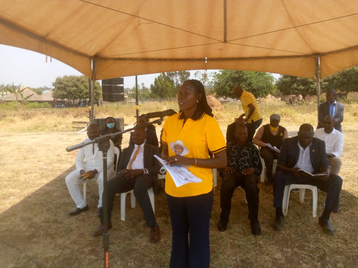 ugandainvest's tweet photo. @GovUganda through @ugandainvest will set up two industrial parks in Acholi sub-region; one in Acholi East and another one in Acholi West. This during Day One of @KagutaMuseveni Presidential Tour of Acholi sub-region. https://t.co/emBvHajlPZ