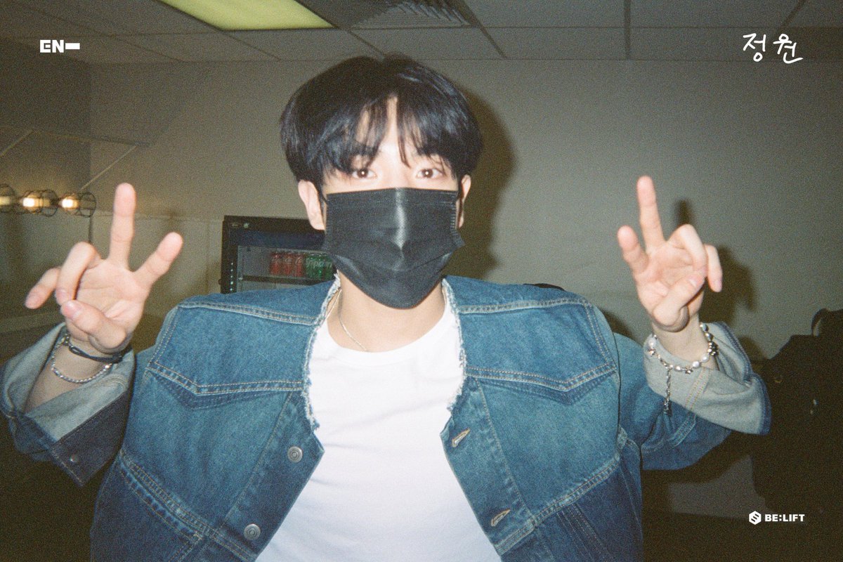 jakehoonist_'s tweet photo. jake in jungwon's pov: https://t.co/aMti3wPhmL