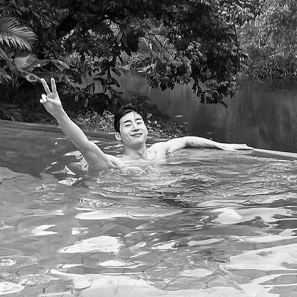 hsnoopywoo's tweet photo. โตแล้วมานเค้าไม่ใช้ห่วงยางละ5555555555555 https://t.co/sx2PornUcv