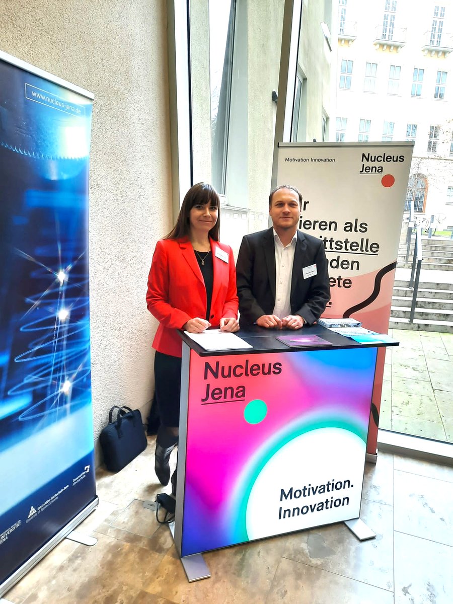 NucleusJena's tweet photo. An diesem Dienstag stand Nucleus Jena in einem internationalen Reviewverfahren der Helmholtz-Gemeinschaft zur Beantragung eines neuen Helmholtz-Instituts in Jena Rede und Antwort.
Mehr dazu: https://t.co/c5oq6rEZ5x
#InnovativeHochschule #UniJena #EAHJena #NucleusJena https://t.co/NMsznIl4qJ