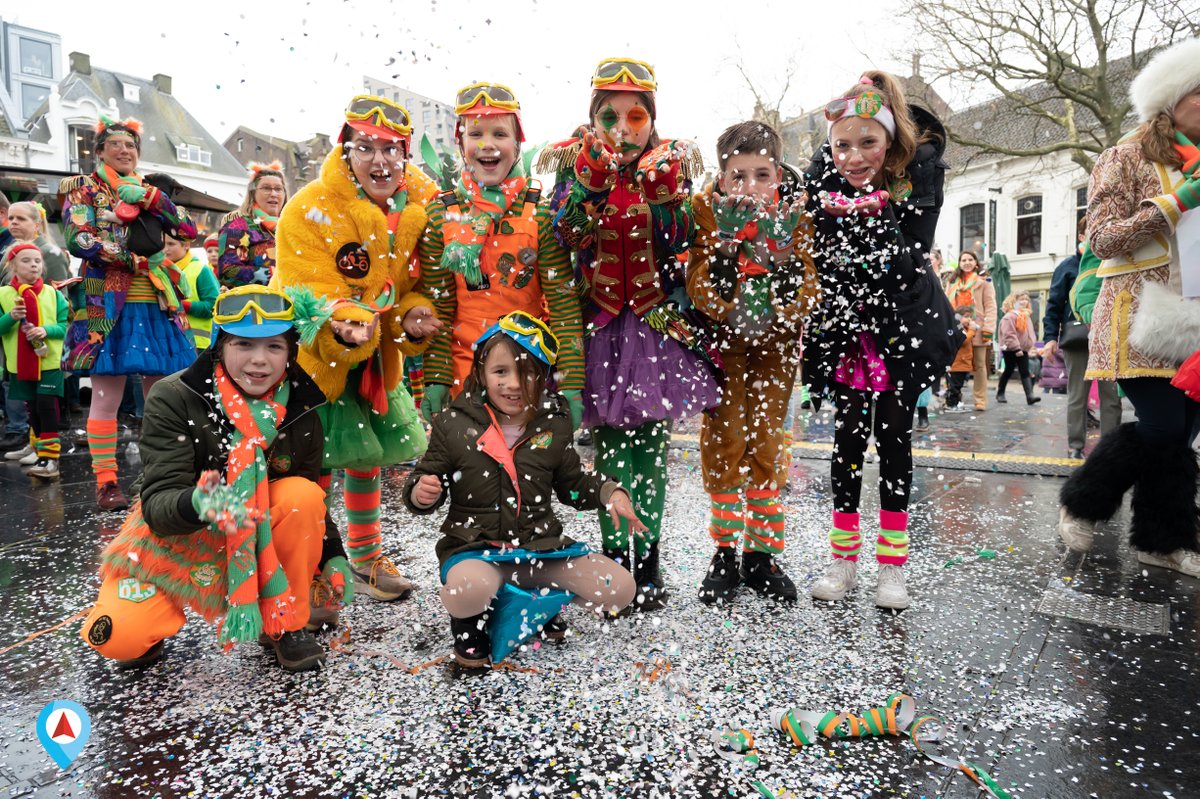 beeldmannetje's tweet photo. Dat was hem dan een volle week met Carnaval in Kruikenstad. Alle foto's in opdracht van https://t.co/ihRN1TqTuz 

Ps. wil je iets terug kijken dan check je hier alle foto's : https://t.co/oD6c3NWjZO

#kruikenstad💚🧡 #Carnaval #soeq https://t.co/pOzBJ2qdU7