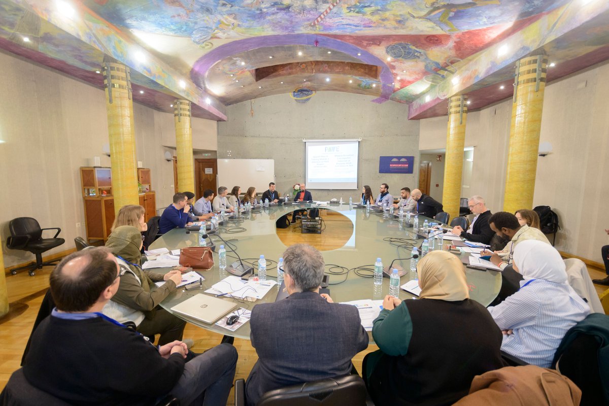 FundEuroArabe's tweet photo. El primer día de formación, contamos con la asistencia de profesionales que trabajan en primera línea en el ámbito de la mediación y migraciones con representación en España y Europa, como @SaveChildrenEs @eiapic @FundacionCepaim @KudwaBcn @funddonbosco 
entre muchos otros https://t.co/tH7ACLmxB9