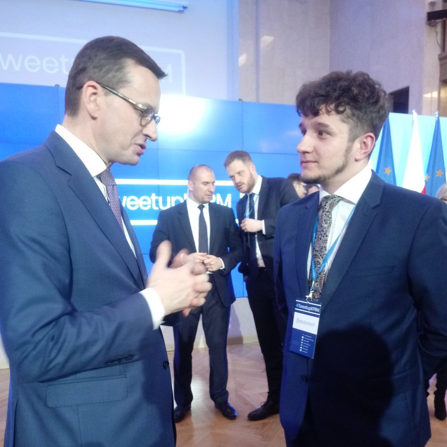 "Czasy się zmieniają, ale pan zawsze jest w komisjach." 🤪