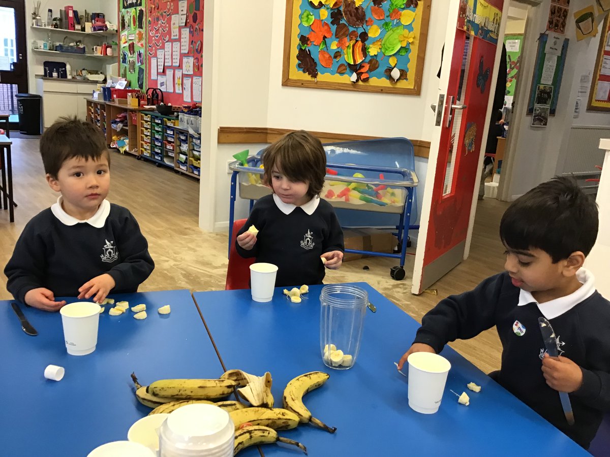 SJBWindsor's tweet photo. Our #SJBWindsor Nursery boys have been whipping up a storm in the kitchen, making fruit smoothies! Looking for a refreshing drink? Well, look no further; Nursery have mastered the perfect recipe. ππ #SJBpreprep #SJBcreative https://t.co/Njdp1SSaU5