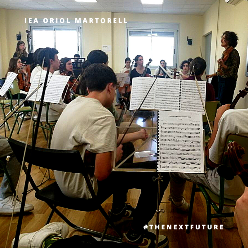 IEAOm's tweet photo. 💥 L'Orquestra X. Montsalvatge convida l'Alba Roca, professora @esmucantiga especialista en violí barroc, per fer dues sessions de treball. A més, tindran l'oportunitat de poder interpretar la música de Telemann amb arquets barrocs cedits per @jonc_jonc Gràcies!
#TheNextFuture https://t.co/UpTQtlwV5E