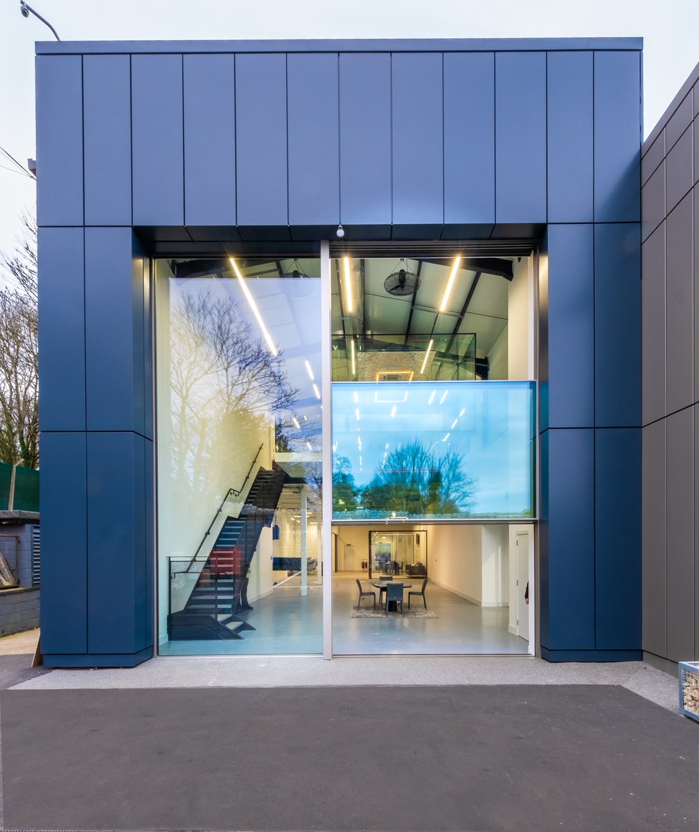 The vertical #sashwindow at our showroom is over 6m tall and creates a high impact elevation of glass at the front of the building. Contact the team at IQ to book your visit by calling 01494 722 880 #iqglass #firesafety #buildingregs #fireratedglazing #approveddocumentb