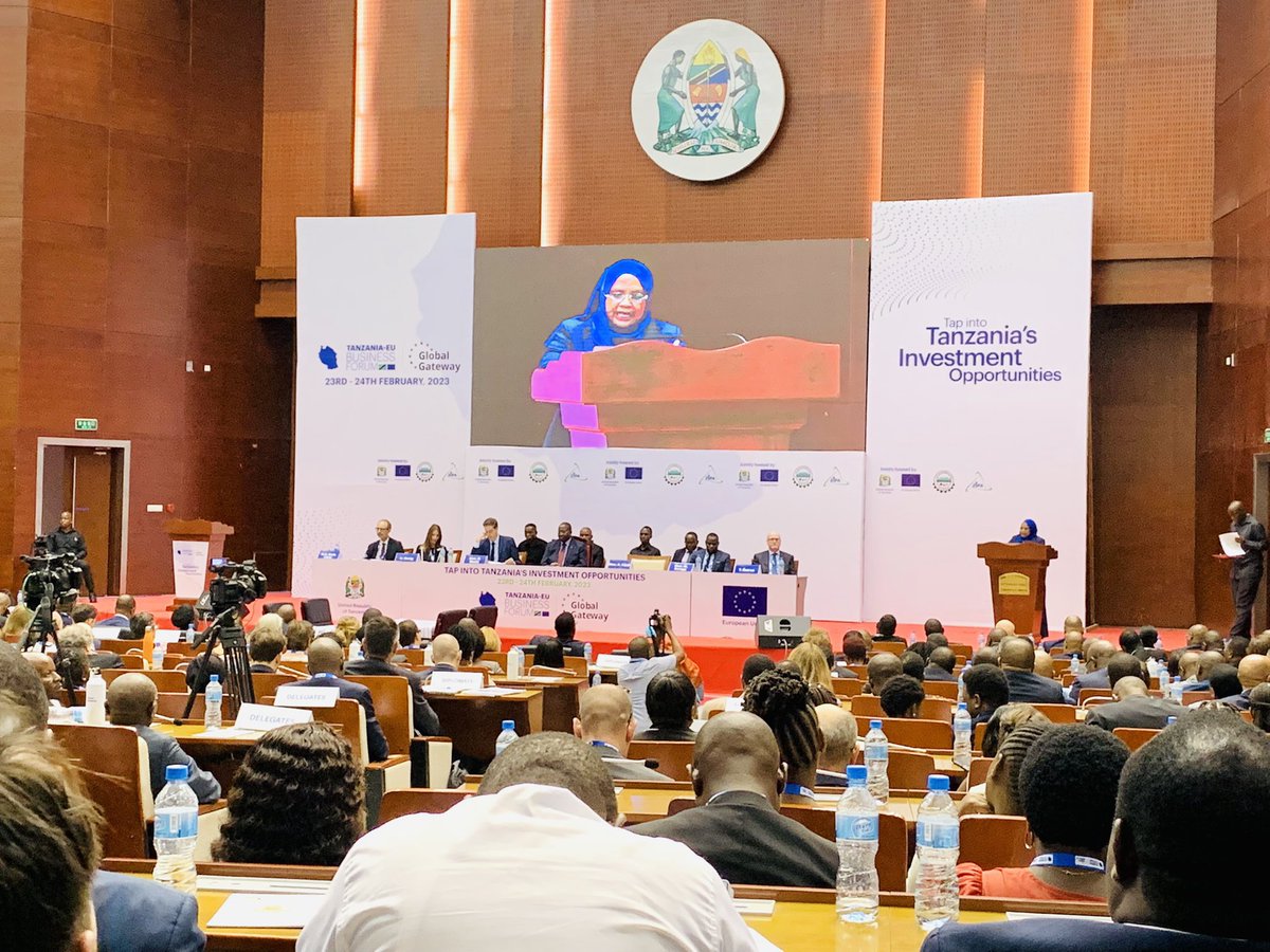 Abdulsamad_tz's tweet photo. Tanzania-EU Business Forum, taking place now at #JNICC, the forum’s theme is “Tap into Tanzania’s Investment Opportunities”. With over 400 investors from the EU member states looking to invest in the country attending.
@EUinTZ

#atogs #eutanzaniabusinessforum #business #Tanzania https://t.co/AjOyJ4acPG