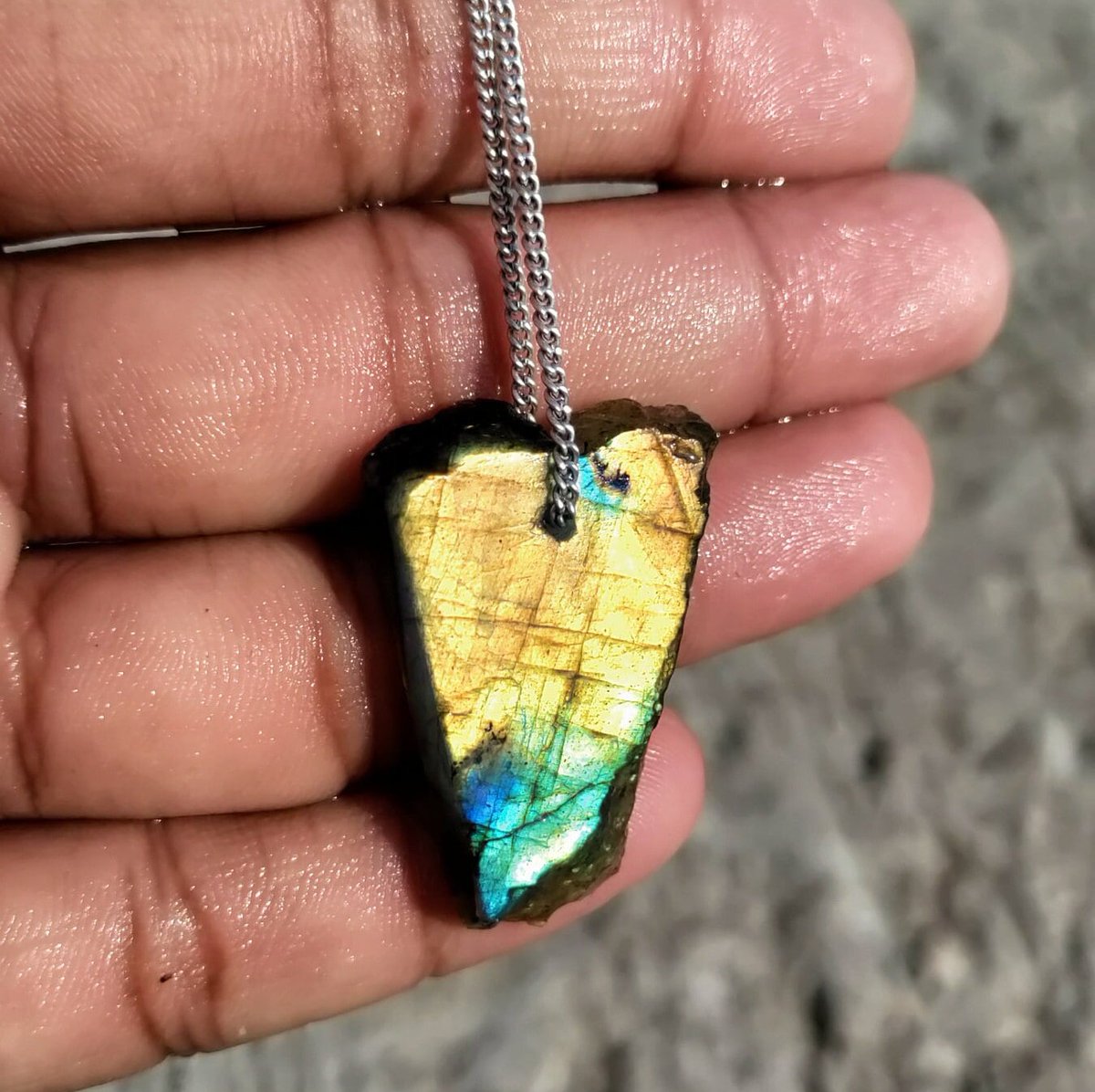 raw_gemstones's tweet photo. Excited to share the latest addition to my #etsy shop: Changing Color Mood Stone, Mood Pendant, Mood Necklace for Her, Gift For Women, Bridemaids Gift, Gift for Mom, Gift for Girlfriend https://t.co/I8hce6JLgw #thanksgiving #labradorite #yes #women #recycledmetal #mini https://t.co/Uk7m2CWKVW