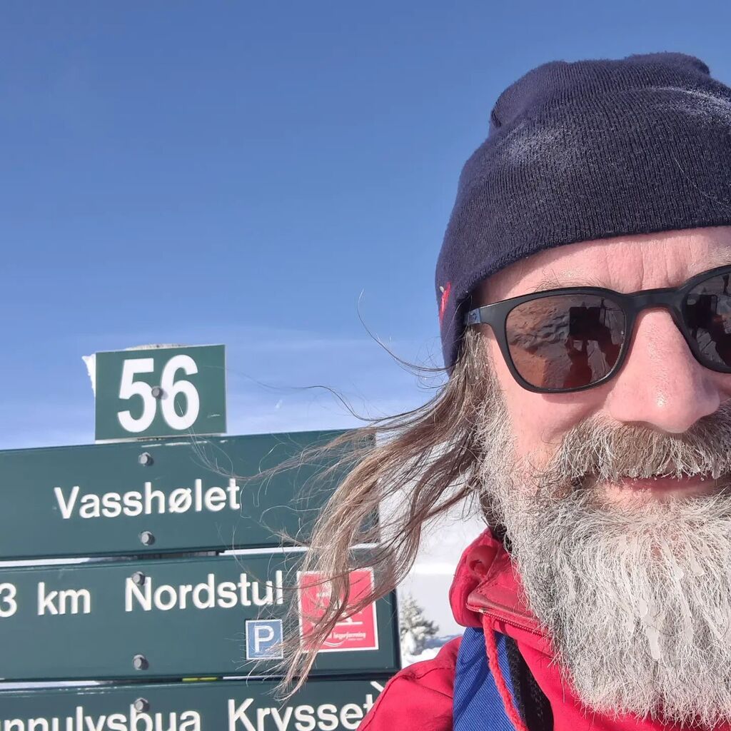 Hvem ev det største vasshølet? instagr.am/p/CpALJVesdC6/