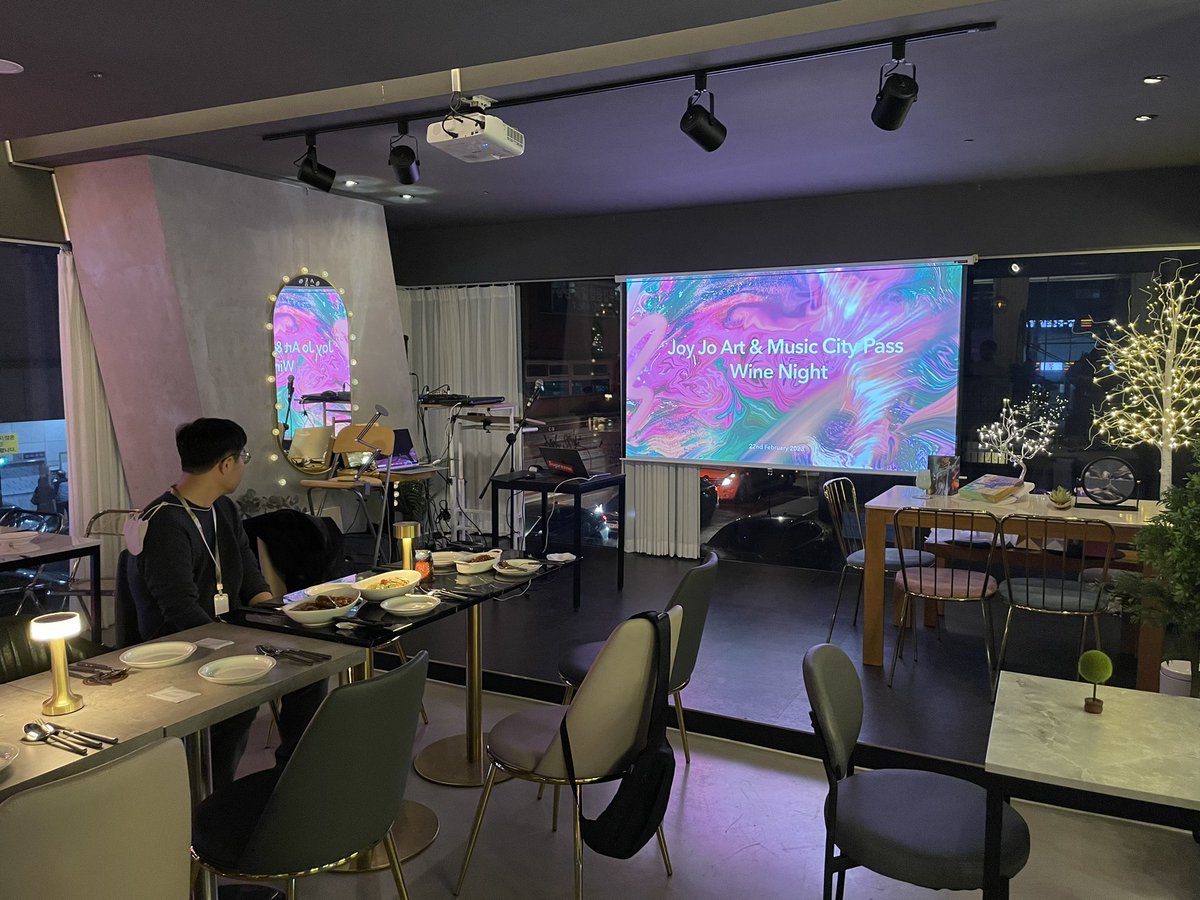 Thanks for coming yesterday! The event piece is fairly transferred to all city frens now. 

Check your wallet, and congrats the winners of the night! 🙌🎉🥂@CO2rabbit <a href="/mineart_/">김미네 Miné.K 🐟🐟👉🐳 #70</a> 

opensea.io/assets/ethereu…

#NFTCommuinity #collectors #nfts #JoyJoCityPass #CityPass #씨티패스 #조이조